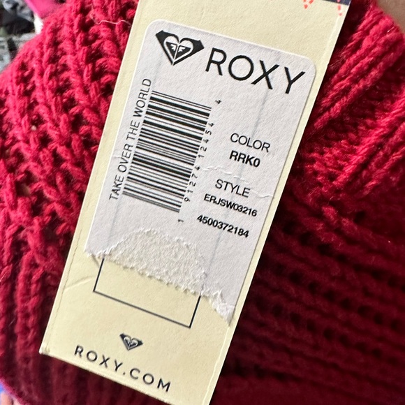 Red Roxy Sweater. NWT. Size Medium - Picture 5 of 6